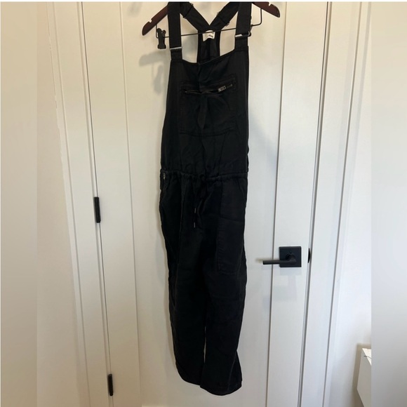 Aritzia Wilfred Free Black Overalls - Picture 4 of 4
